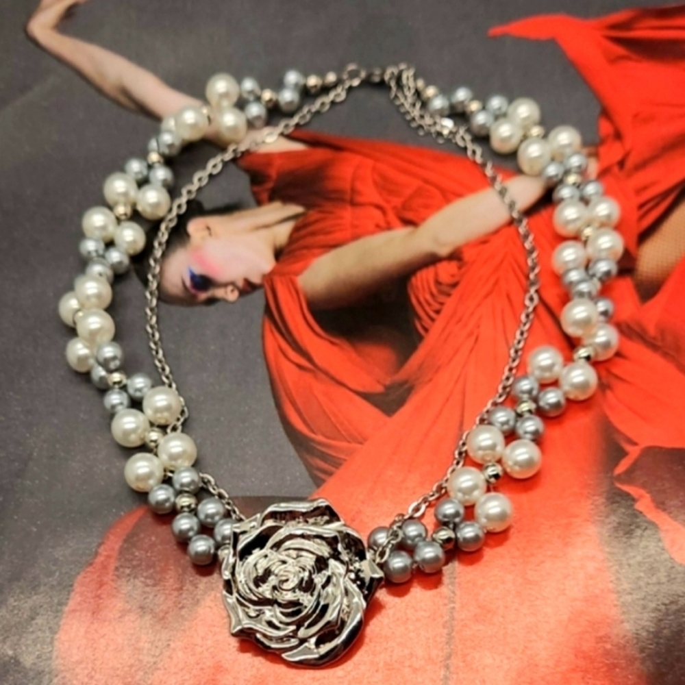 Vintage Silver 3D Rose Double-Layer Faux Pearl Silver Choker Necklace